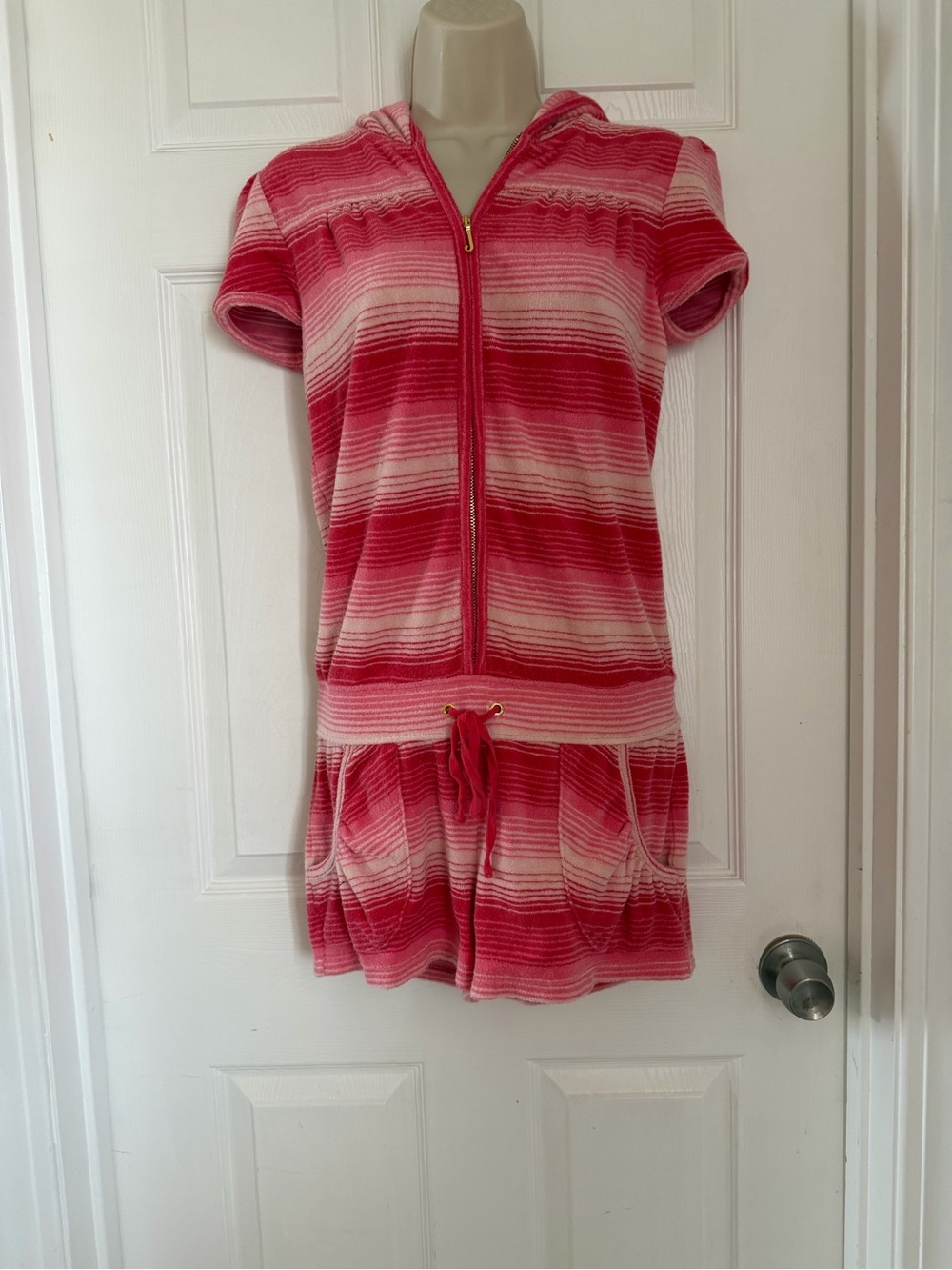 Juicy Couture Pink Terry Cloth Hooded Hooded Romper Size small